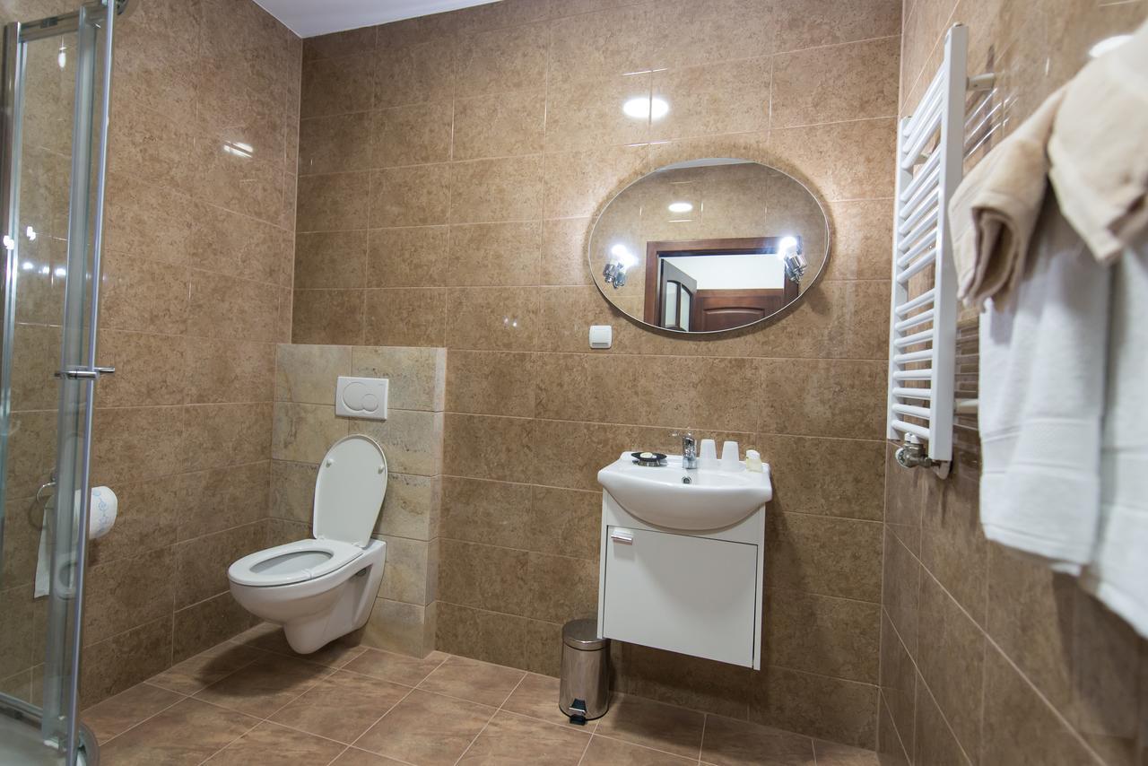 First Hotel Tczew Buitenkant foto